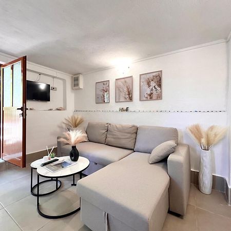 Petra Oliva Apartment Dhërmi Extérieur photo