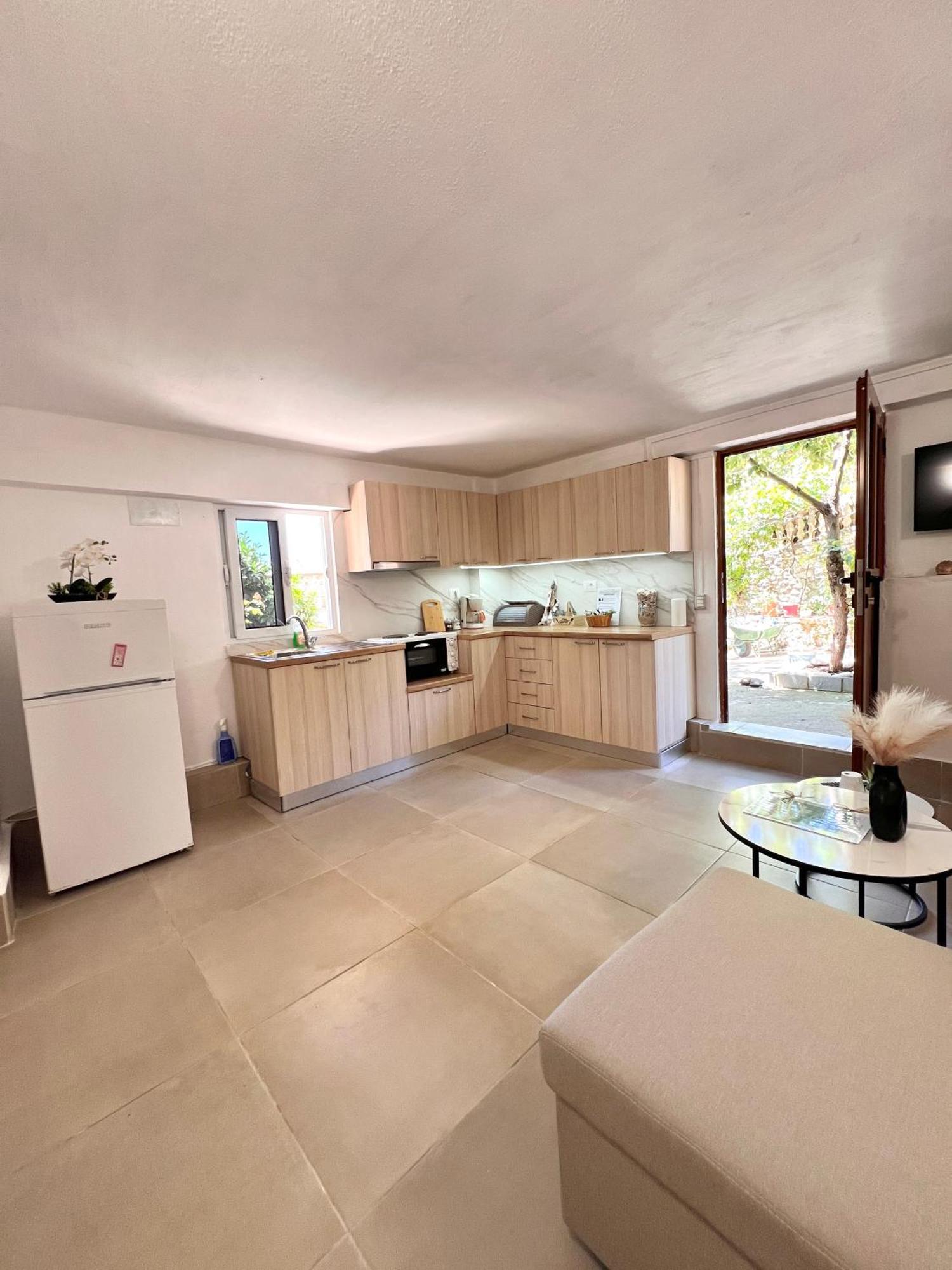 Petra Oliva Apartment Dhërmi Extérieur photo